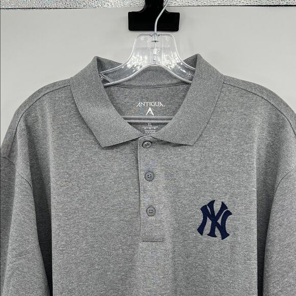 Antigua Other - New York Yankees Antigua Men's Short Sleeve Performance Polo - Gray - XL